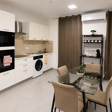 شقة Luxury Penthouse With Private Jacuzzi & Terrace
