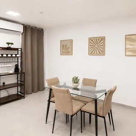شقة Luxury Penthouse With Private Jacuzzi & Terrace