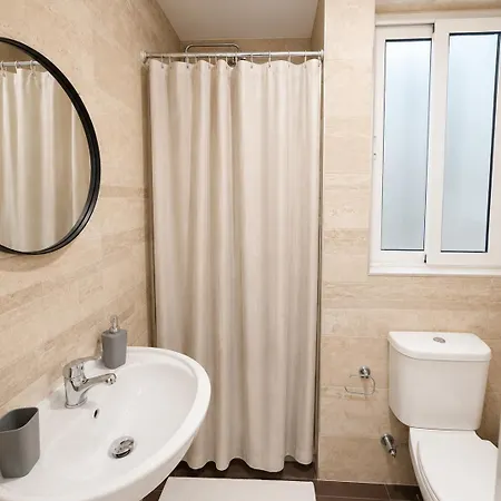 شقة Luxury Penthouse With Private Jacuzzi & Terrace *